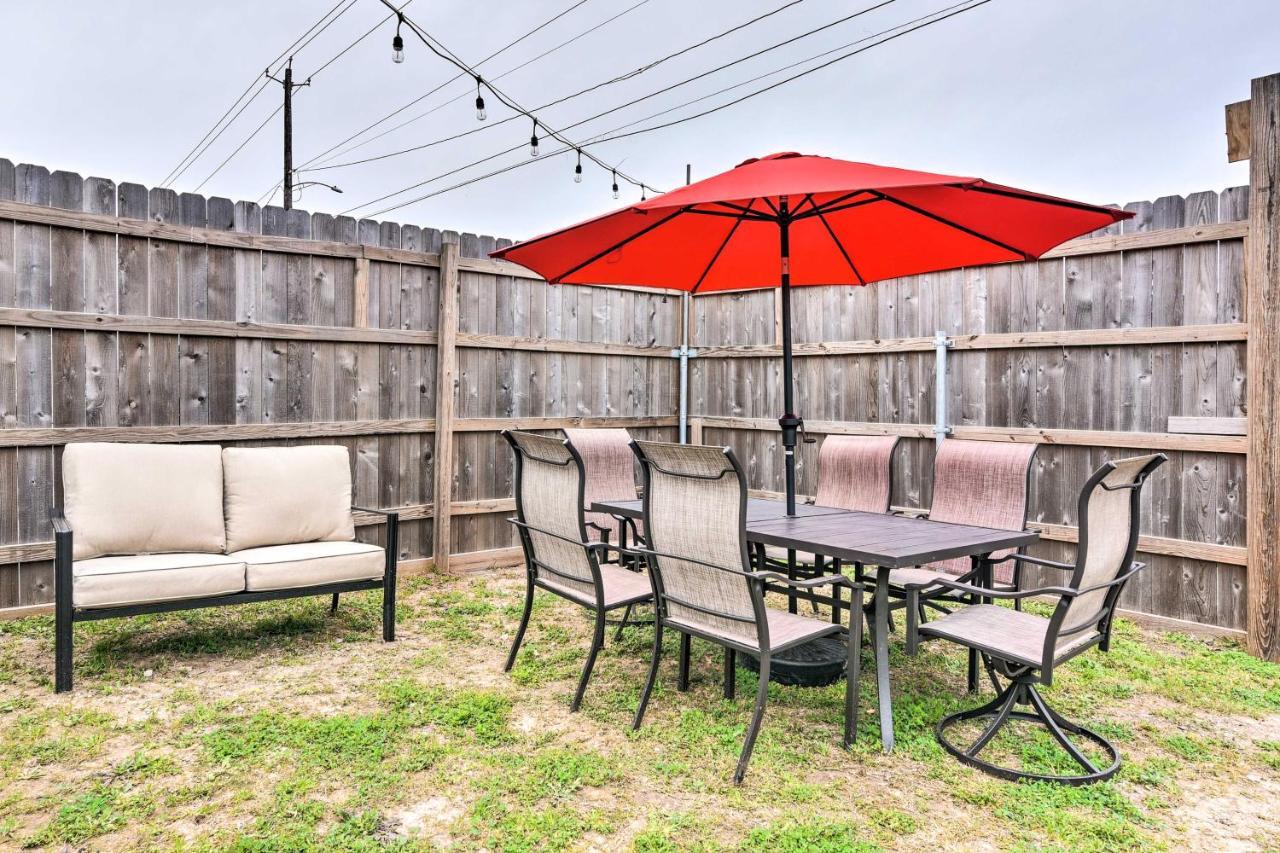 Beautiful Galveston Apt With Deck Less Than 3 Mi To Dtwn! ภายนอก รูปภาพ