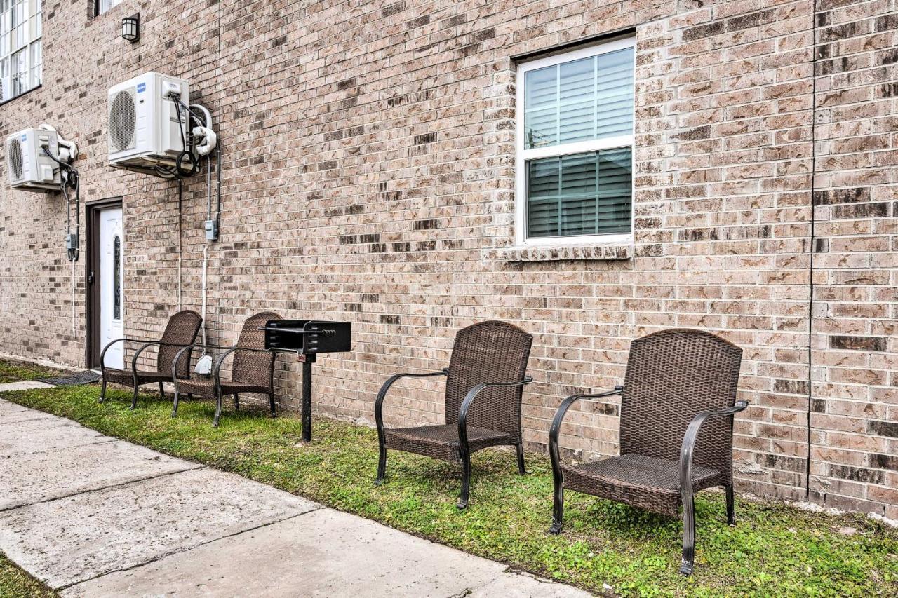 Beautiful Galveston Apt With Deck Less Than 3 Mi To Dtwn! ภายนอก รูปภาพ