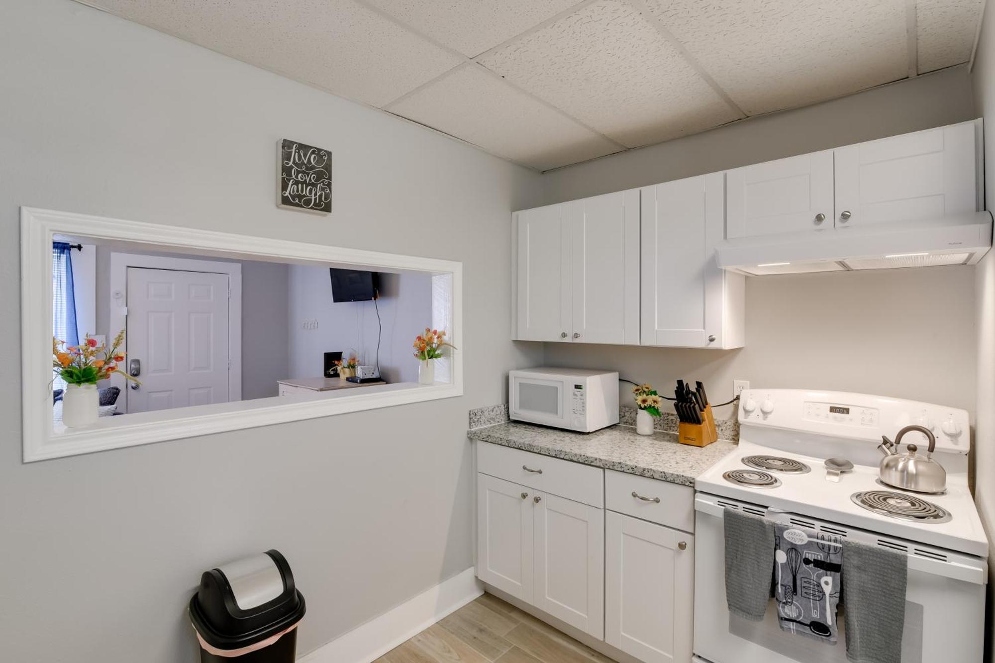 Beautiful Galveston Apt With Deck Less Than 3 Mi To Dtwn! ภายนอก รูปภาพ