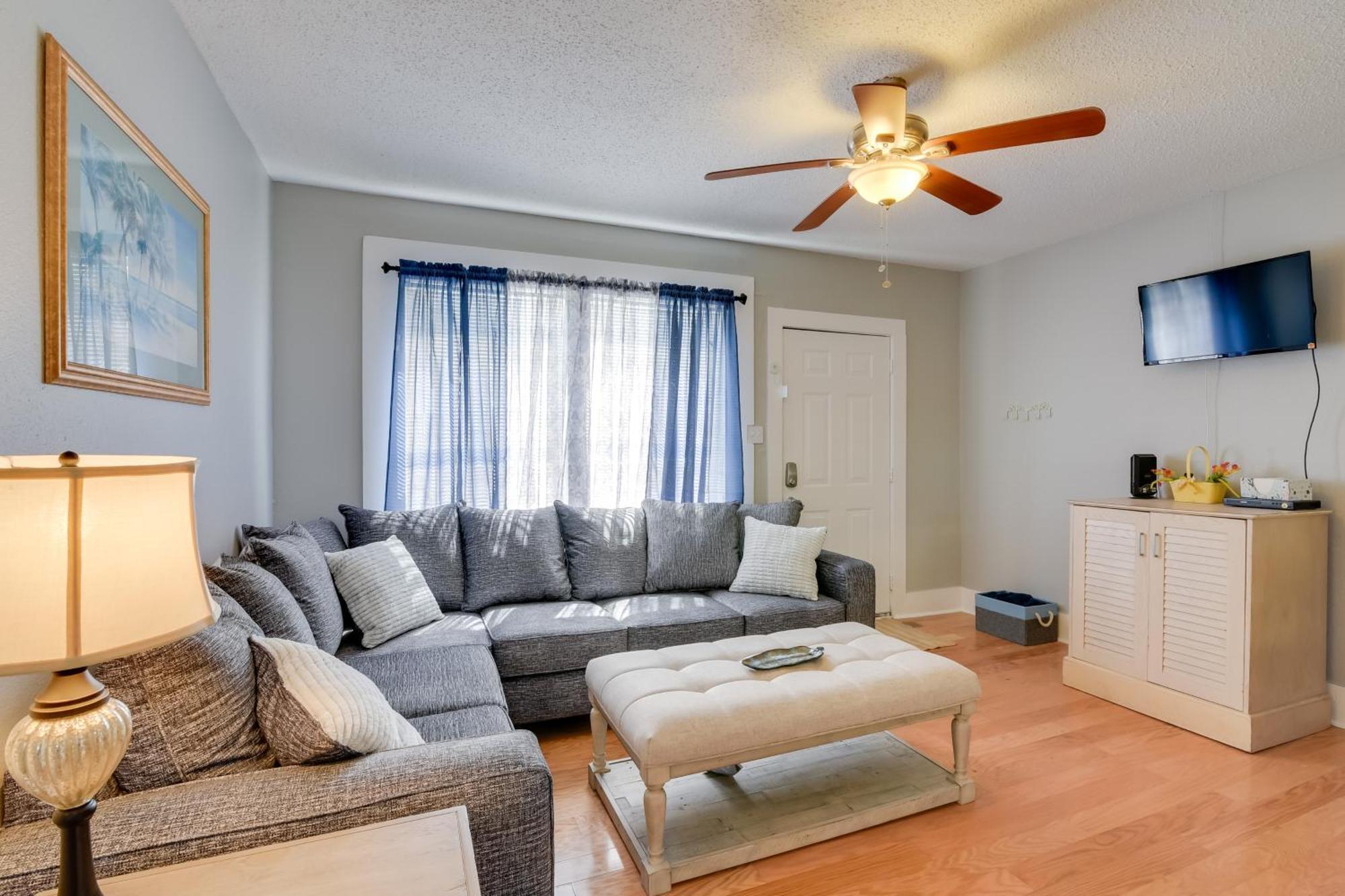 Beautiful Galveston Apt With Deck Less Than 3 Mi To Dtwn! ภายนอก รูปภาพ