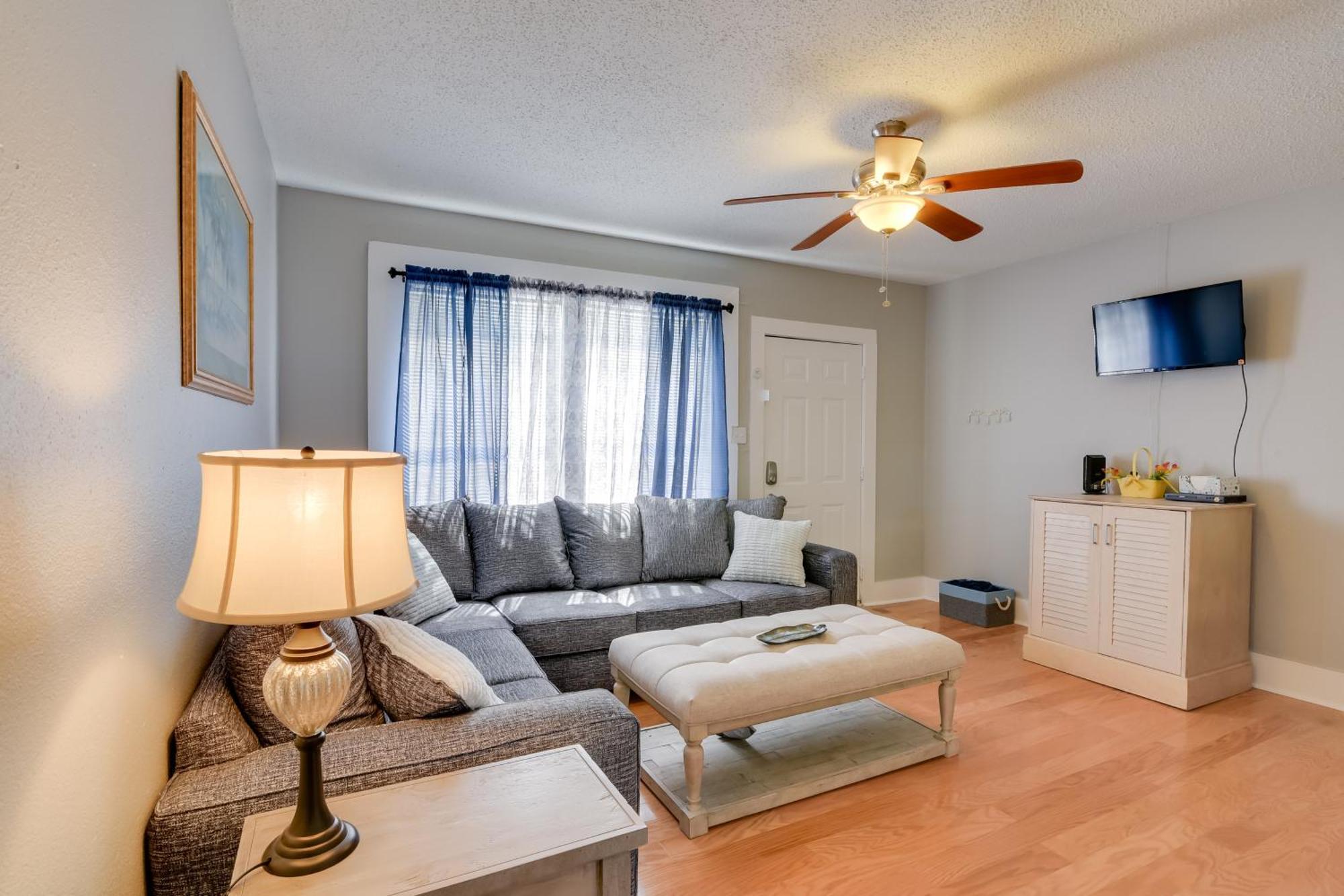 Beautiful Galveston Apt With Deck Less Than 3 Mi To Dtwn! ภายนอก รูปภาพ